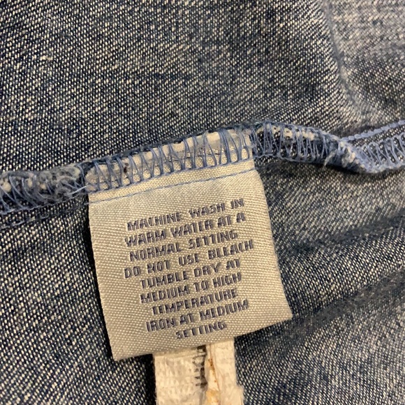 Outline petite denim snap button vest - Picture 9 of 12